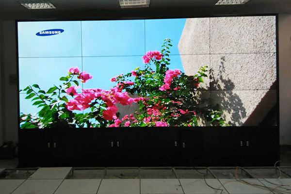 55寸液晶拼接屏價(jià)格是多少錢？