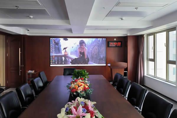 會議室使用LED顯示屏好還是液晶拼接屏好，會議室顯示大屏解決方案